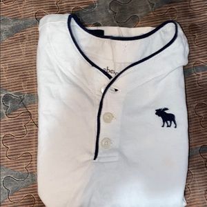 Kids a and Fitch t shirt